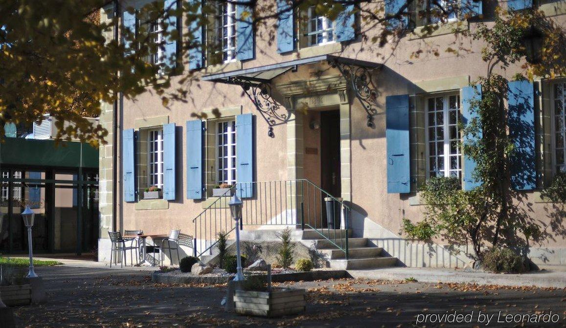 Hostellerie Les Chevreuils Lausanne Buitenkant foto