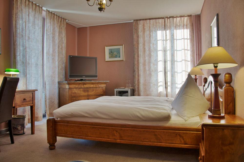 Hostellerie Les Chevreuils Lausanne Buitenkant foto