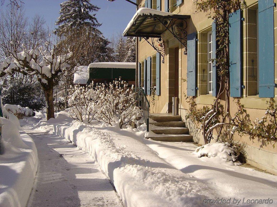 Hostellerie Les Chevreuils Lausanne Buitenkant foto