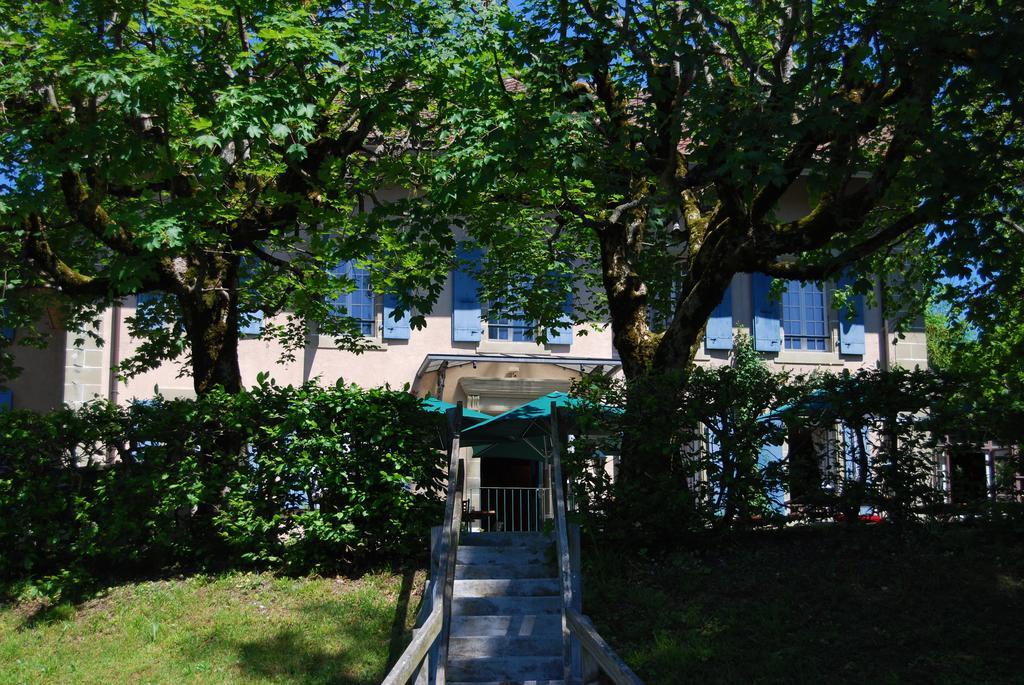 Hostellerie Les Chevreuils Lausanne Buitenkant foto